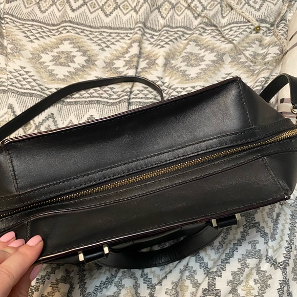 Black Kate spade cross body - Picture 3 of 6